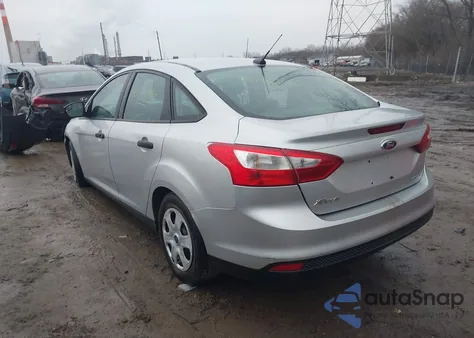 2014 Ford Focus S from USA, damaged, VIN 1FADP3E27EL453097